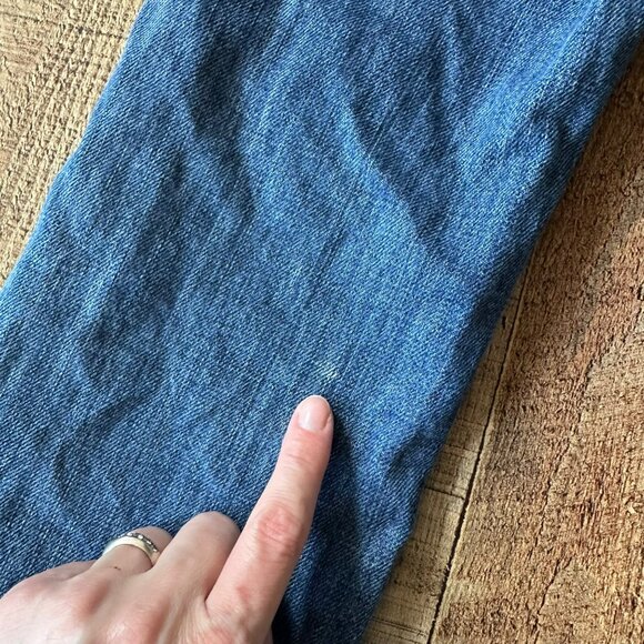 Wrangler 20X Girls Blue Jeans With Embroidered Pockets & Distressed Details - Picture 5 of 9